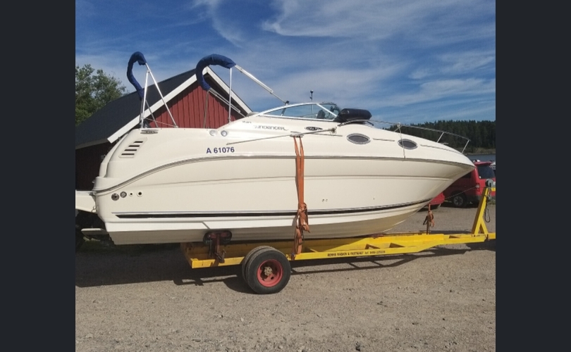 Sea Ray 240 Sundancer-kuva-3